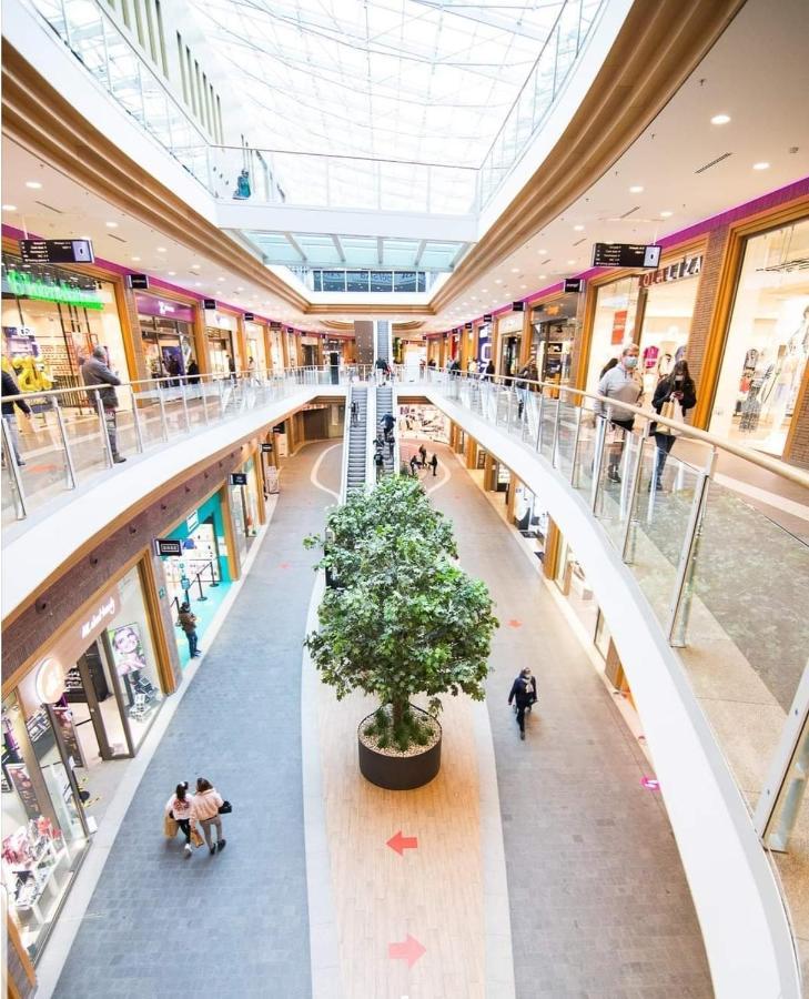 モンティニー＝シュル＝サンブルLe Petit Luxembourgアパートメント エクステリア 写真
